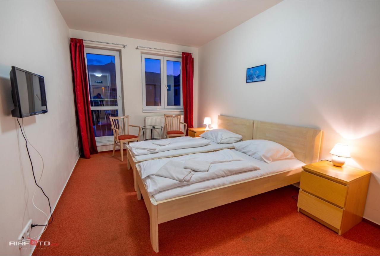 Hotel Petra Либерец Екстериор снимка